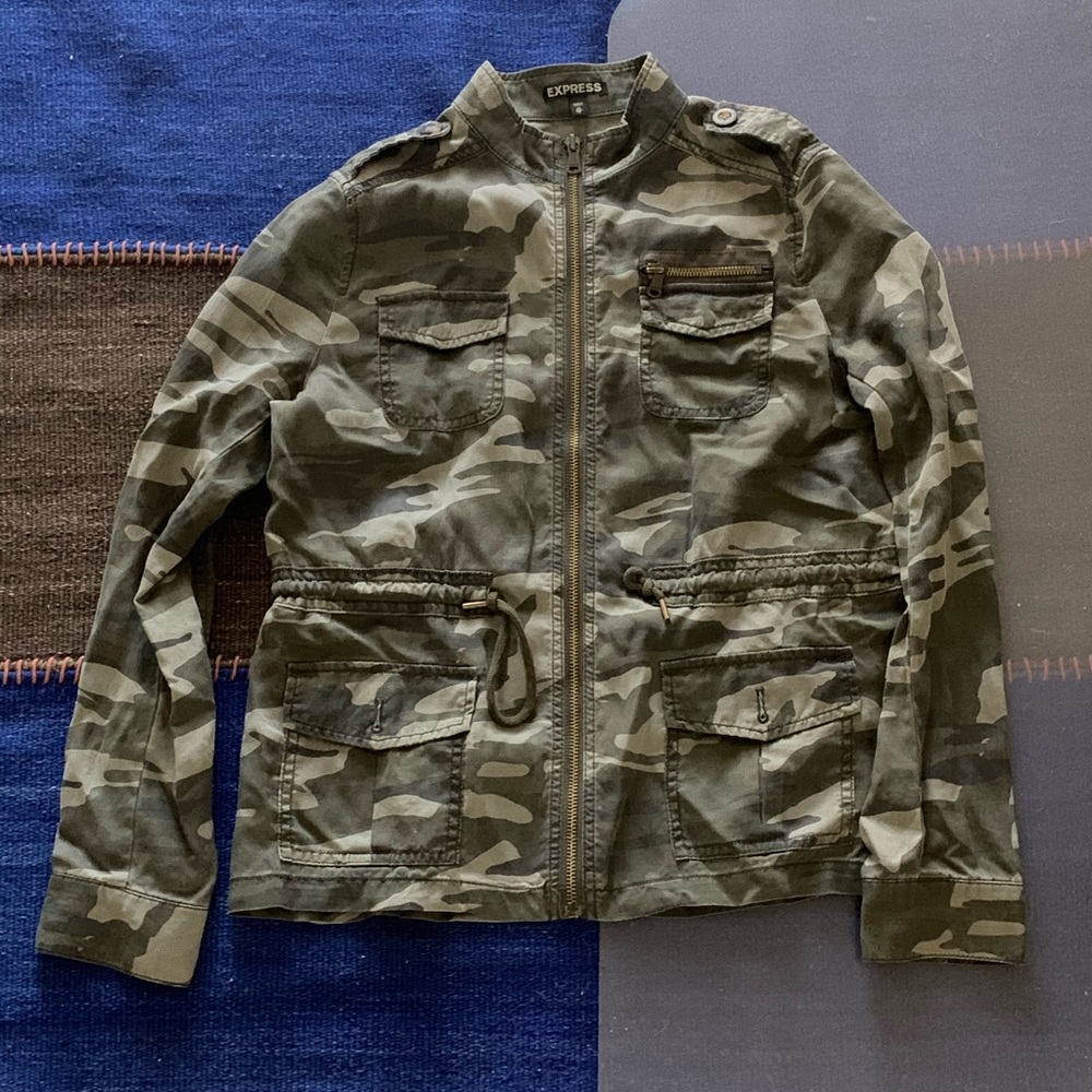 Camouflage Patterned Jacket